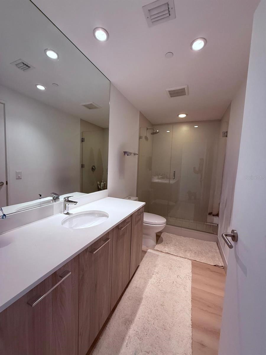 PARAISO BAYVIEWS - Residential