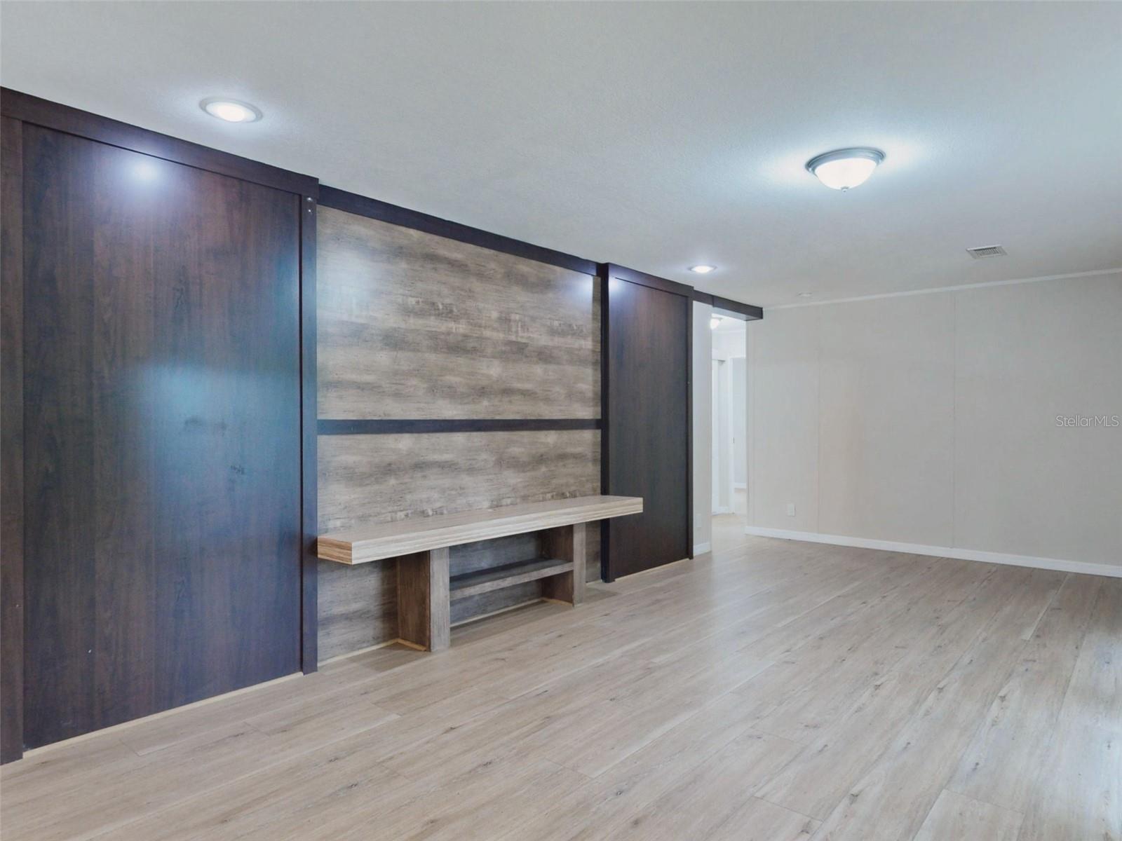 LAKE WEIR HEIGHTS - Residential