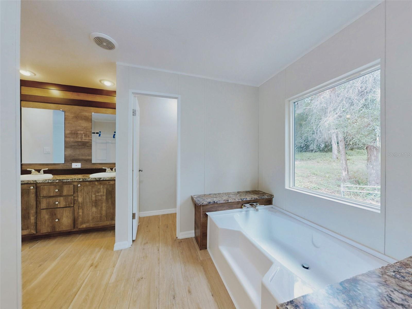 LAKE WEIR HEIGHTS - Residential