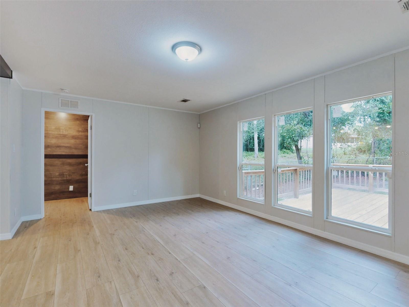 LAKE WEIR HEIGHTS - Residential
