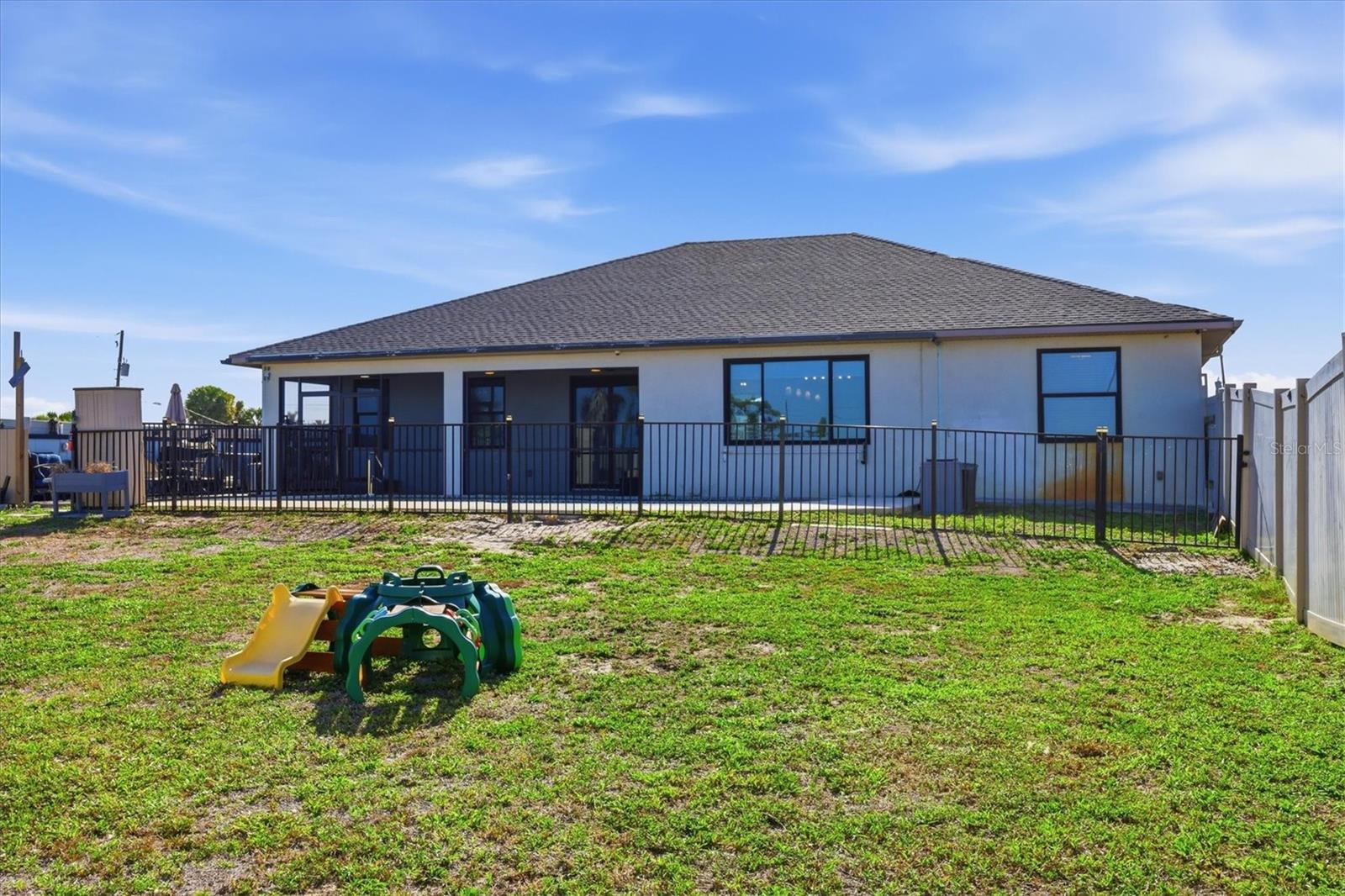 ROTONDA SANDS - Residential