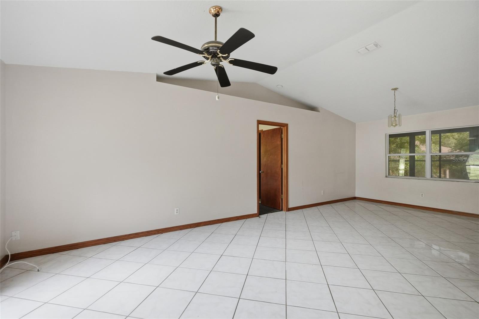 CITRUS SPGS UNIT 01 - Residential