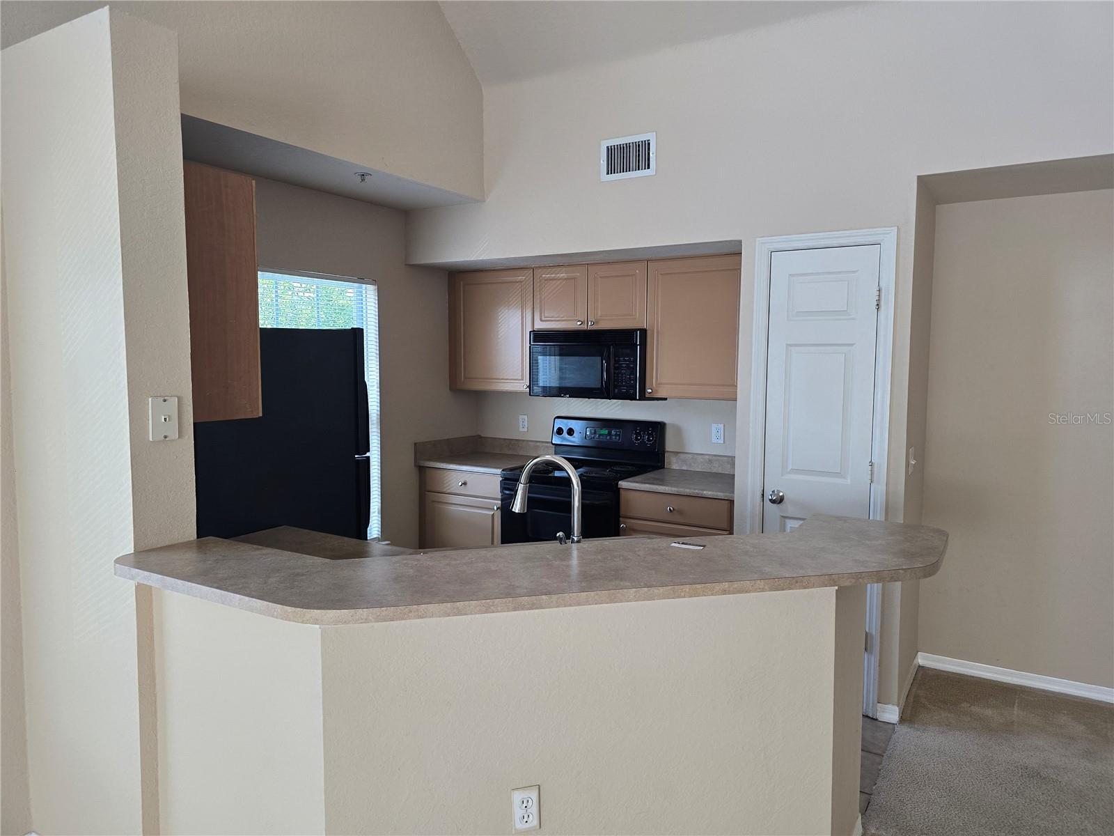 ADMIRALS WALK - Residential