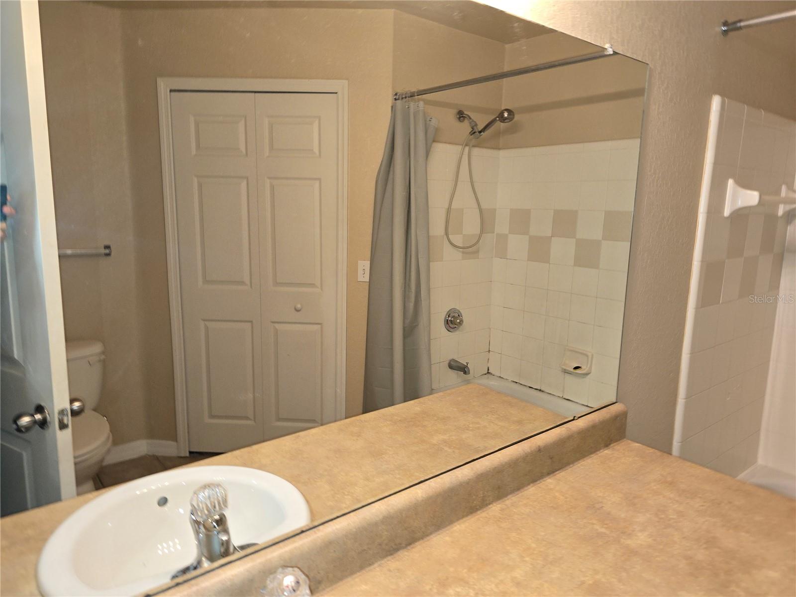 ADMIRALS WALK - Residential