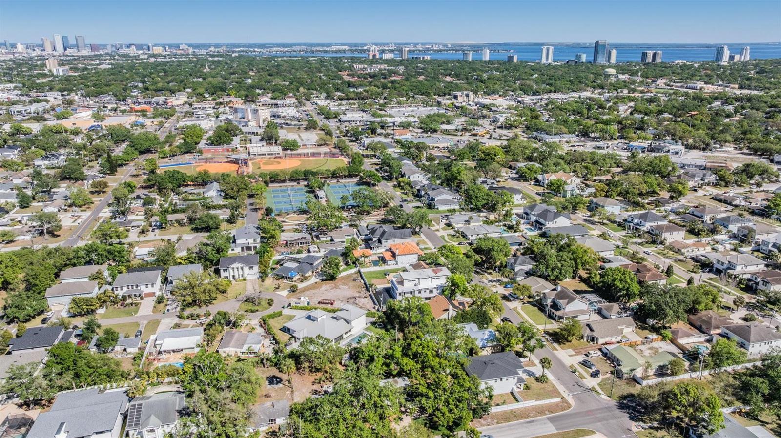 MORRISON COURT - Residential