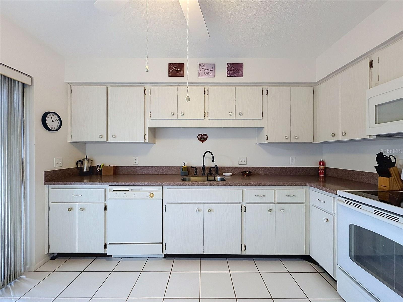 BEACON WOODS VILLAGE - Residential