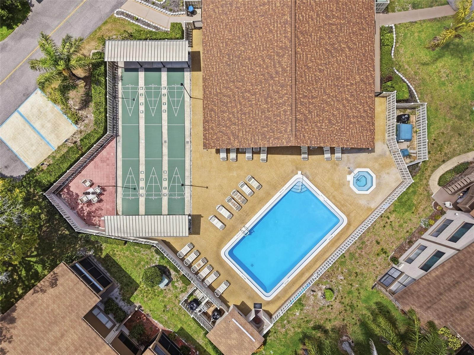 BEACON WOODS VILLAGE - Residential