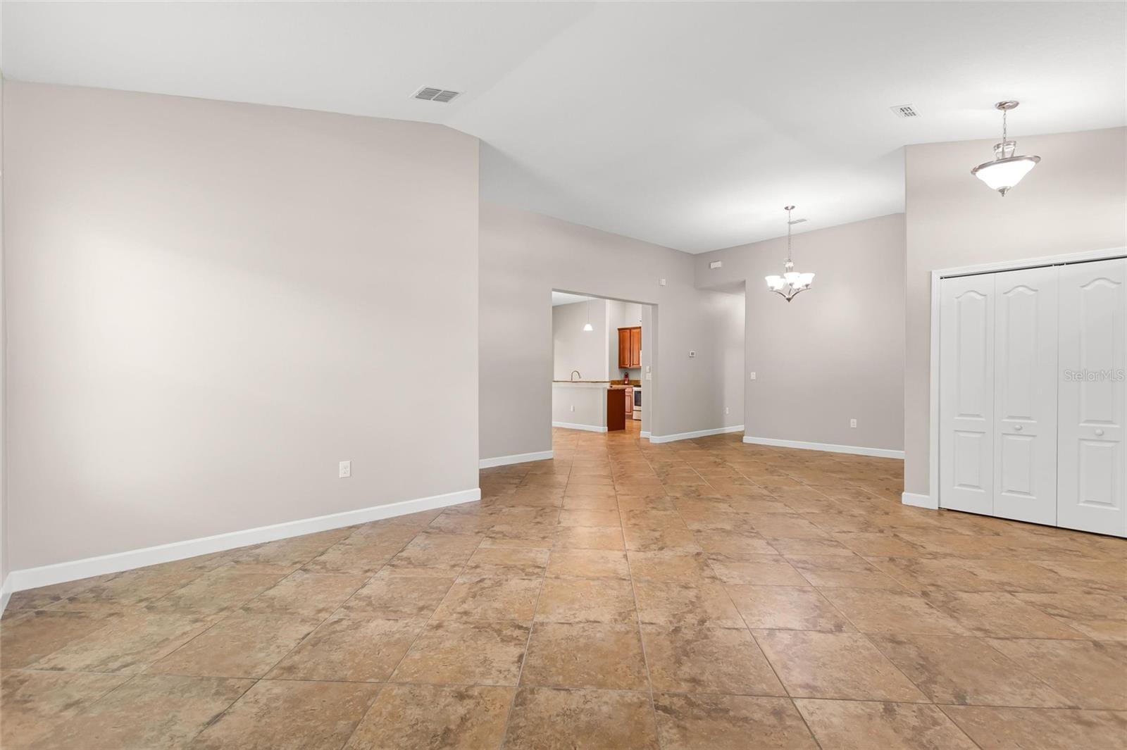 STONEYBROOK SOUTH PH 1 REP OF TRACTS C1 - Residential Lease