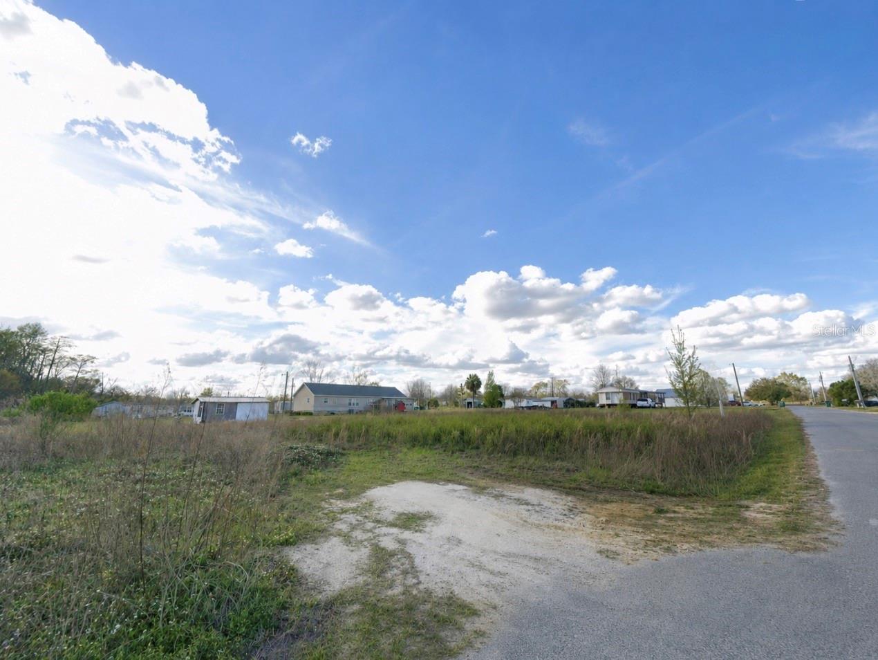 DEER RIDGE ESTATES - Land
