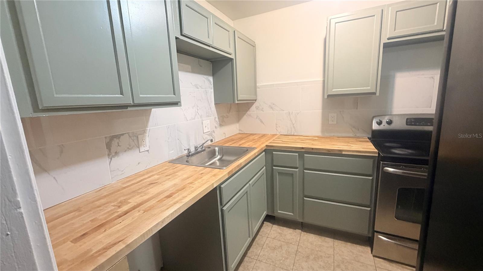 ANGEBILT ADD - Residential Lease