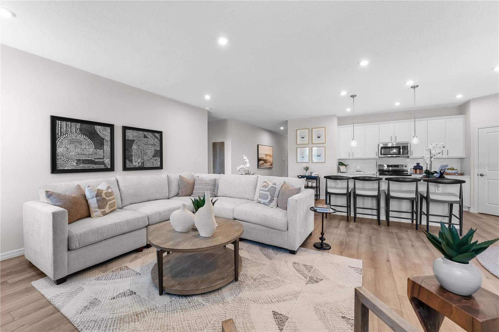 RESERVE AT COUNTRY CLUB LAKES ESTATES - Residential