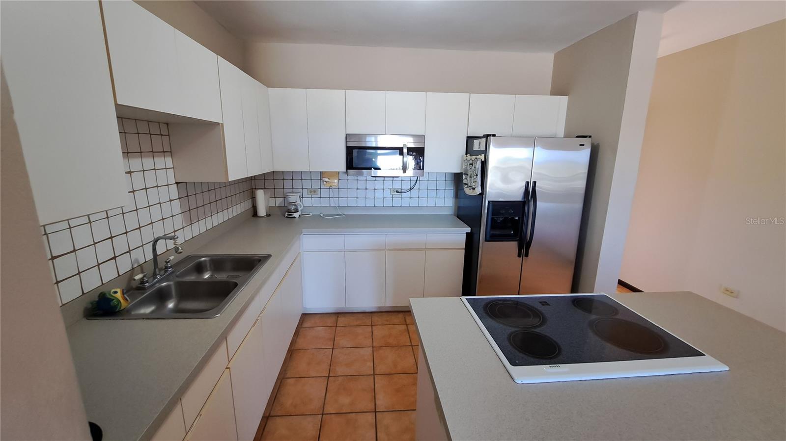 ISABELA BEACH COURT - Residential