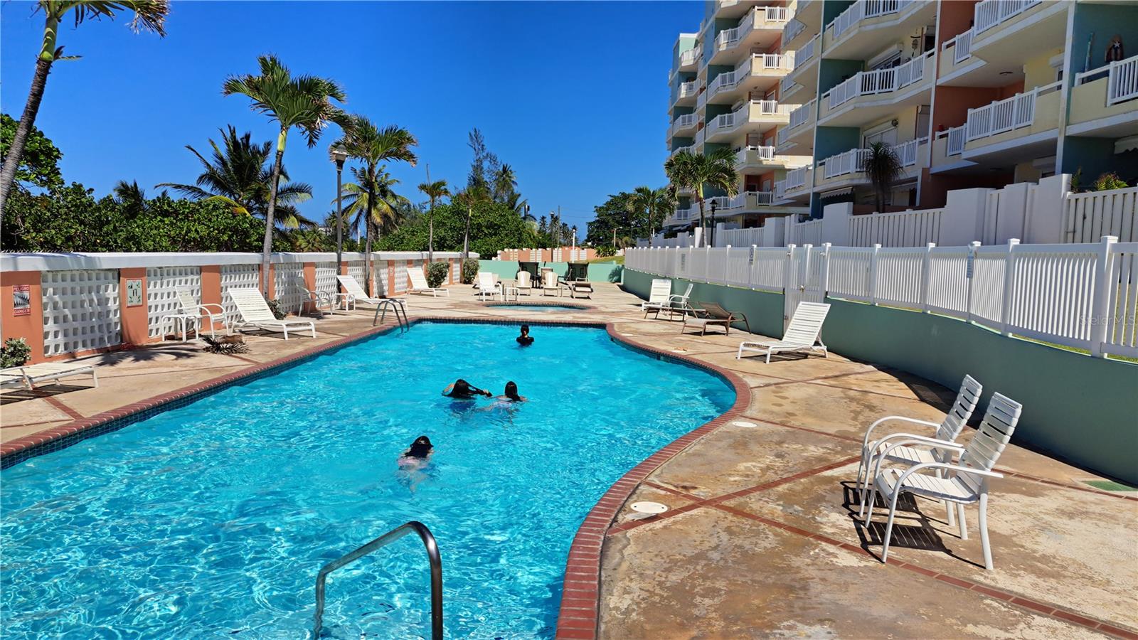 ISABELA BEACH COURT - Residential