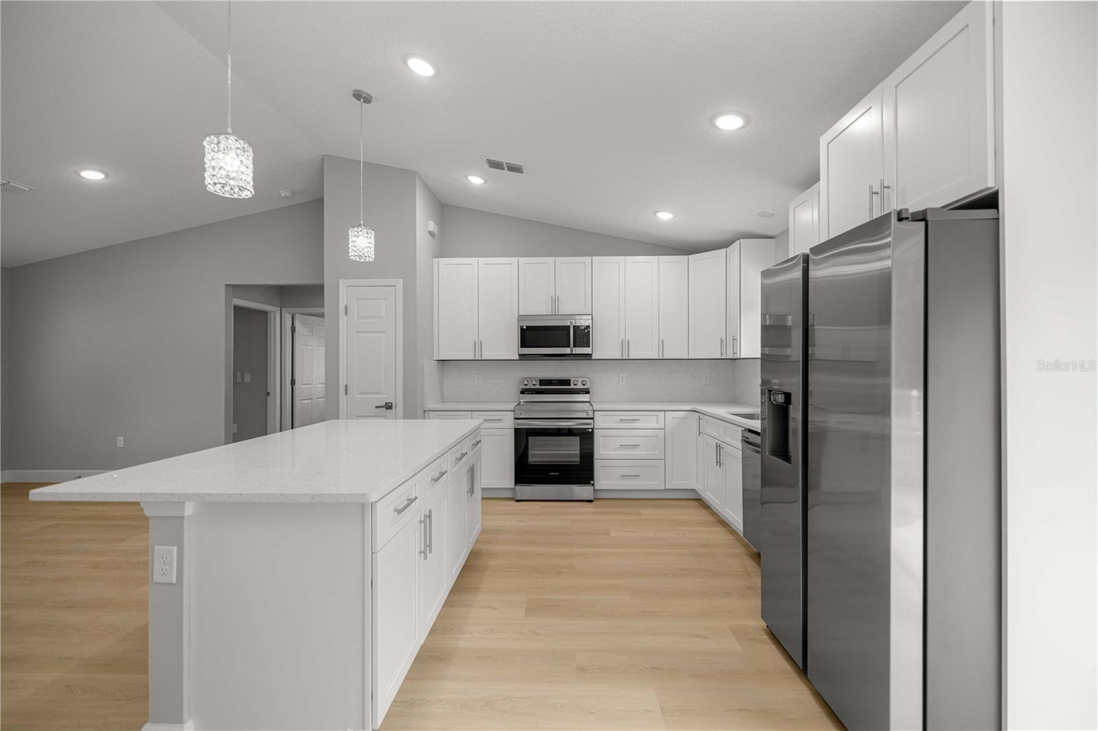 SILVER SPGS SHORES UN 38 - Residential