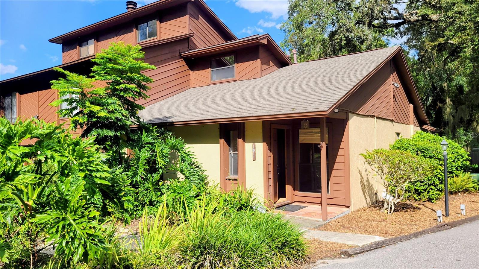 VINEYARD CONDO PH 04 - Residential