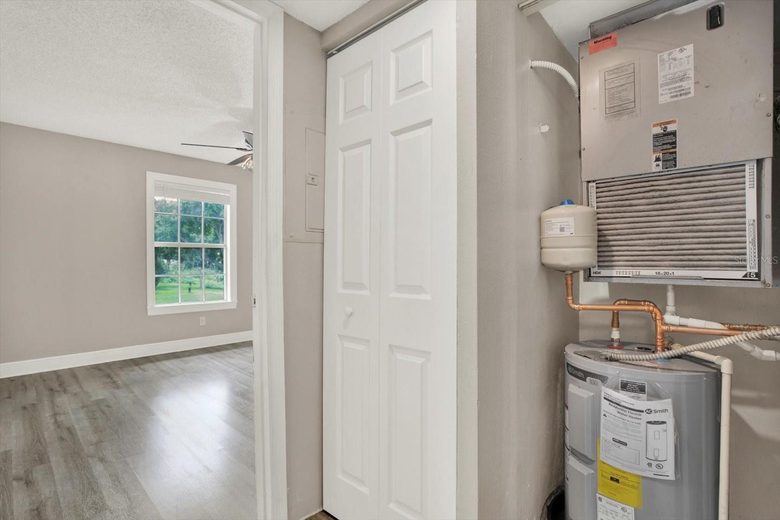 PARK LAKE AT PARSONS A CONDOMI - Residential