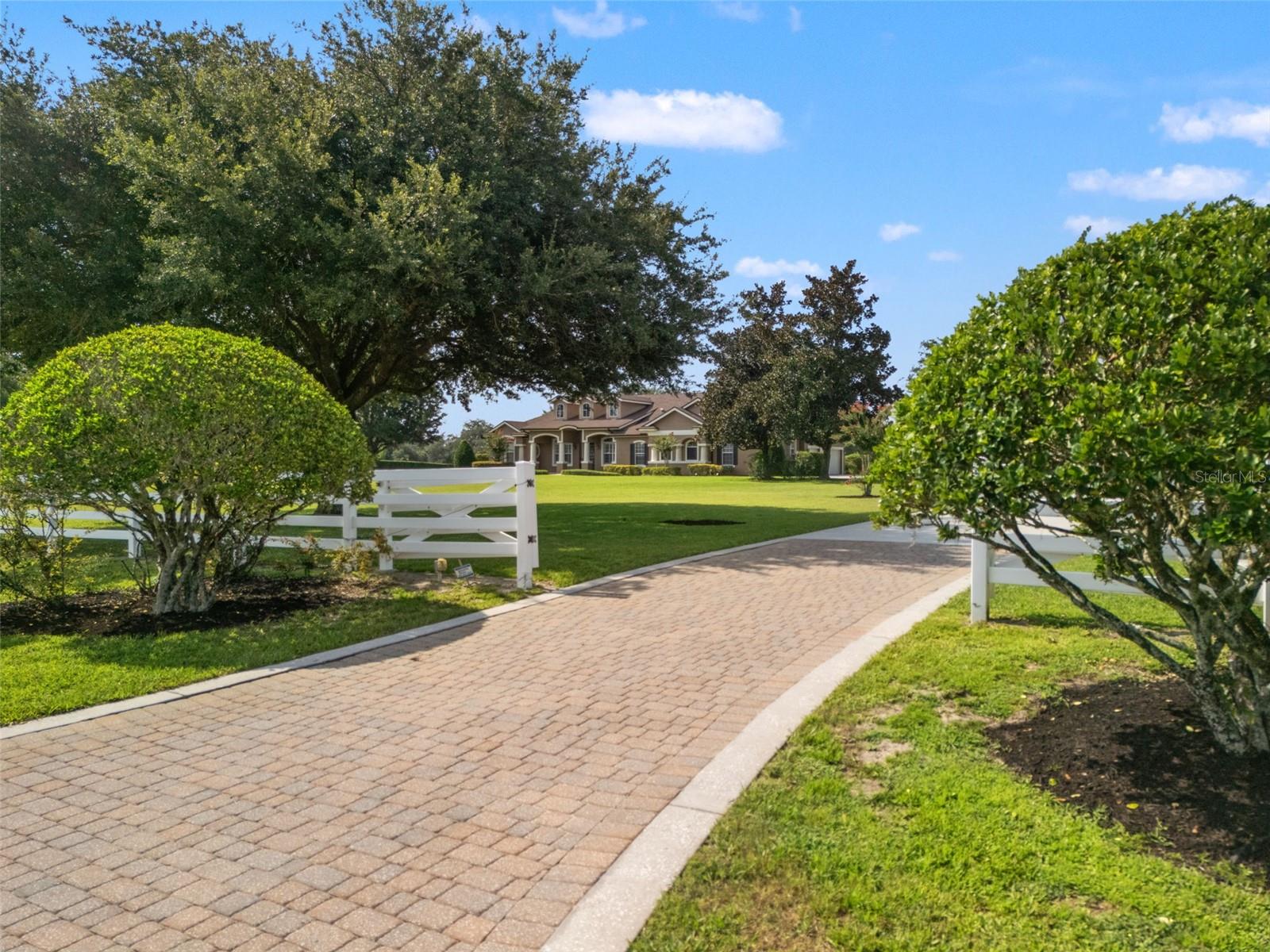 BLUEGRASS ESTATES - Residential