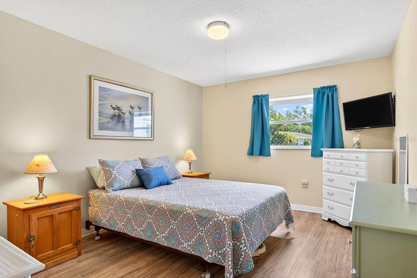 OAKWOOD VILLAS SEC B - Residential
