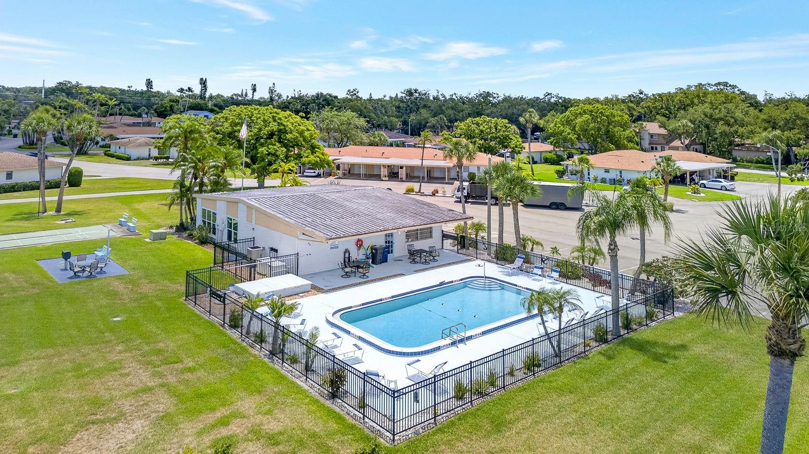 OAKWOOD VILLAS SEC B - Residential