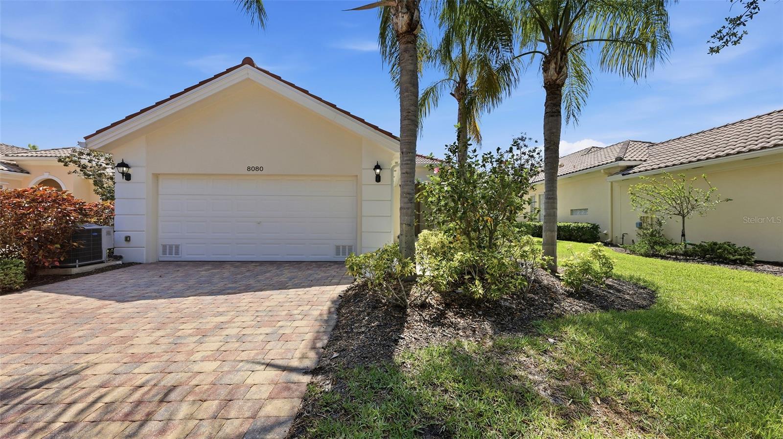 VILLAGEWALK - Residential