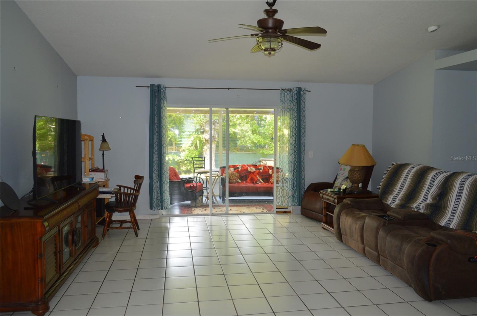 MANGO TERRACE - Residential