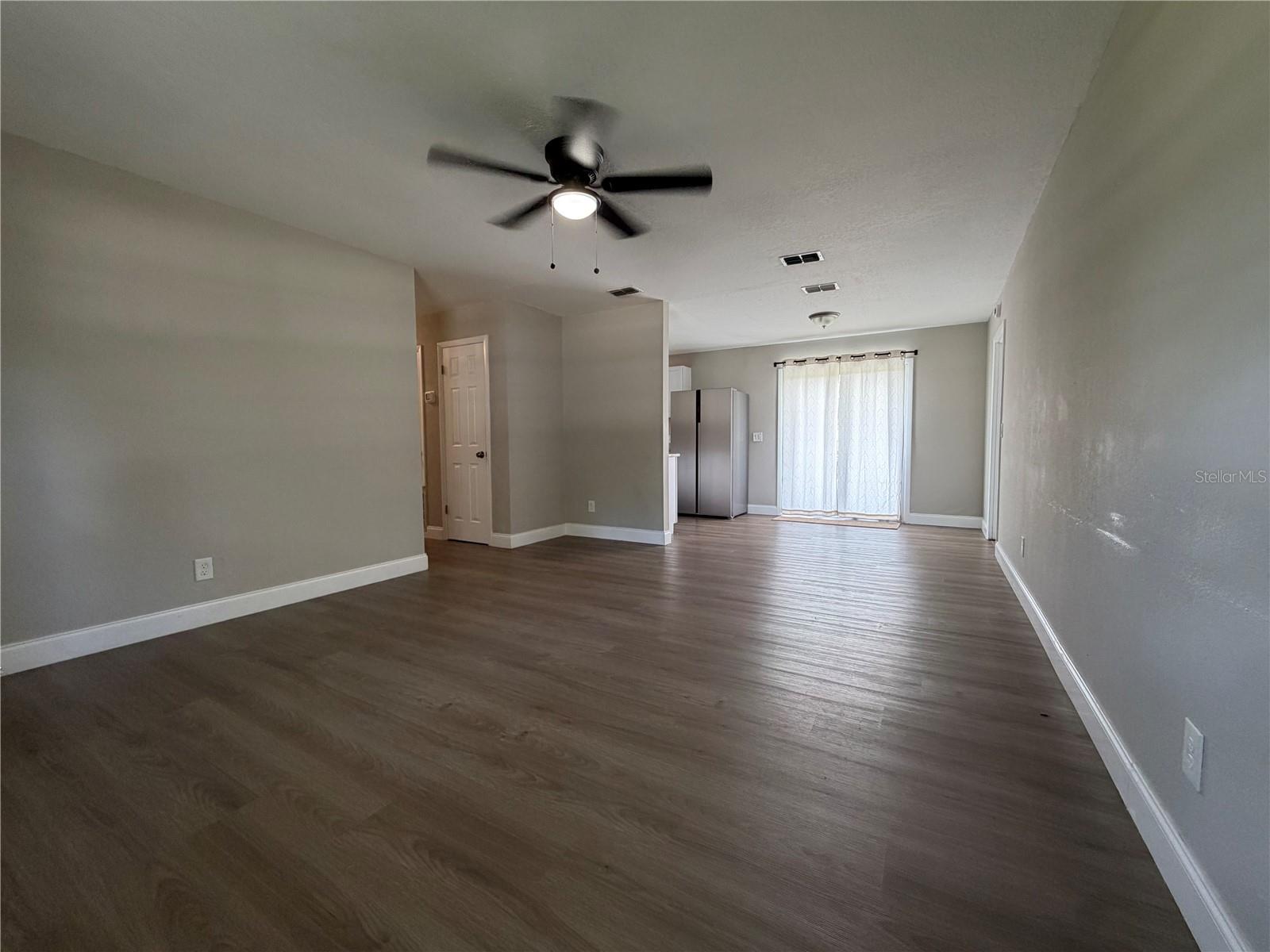 COLLEGE HEIGHTS - Residential Lease