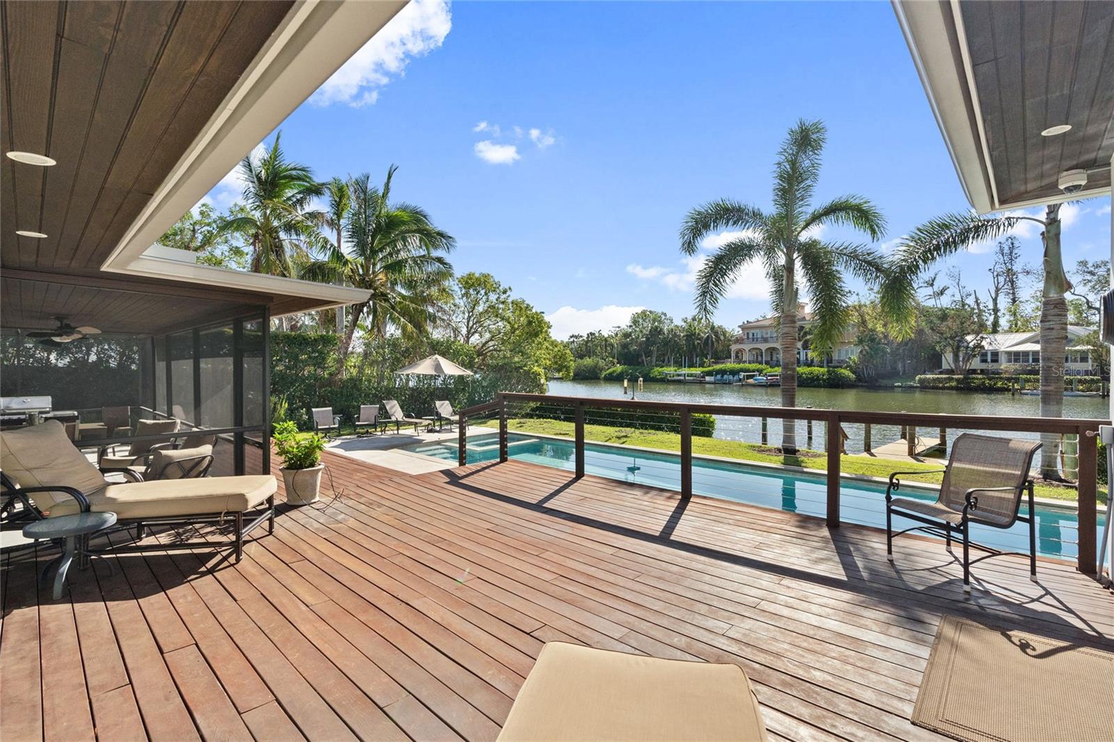 STRONGS POINT - Residential