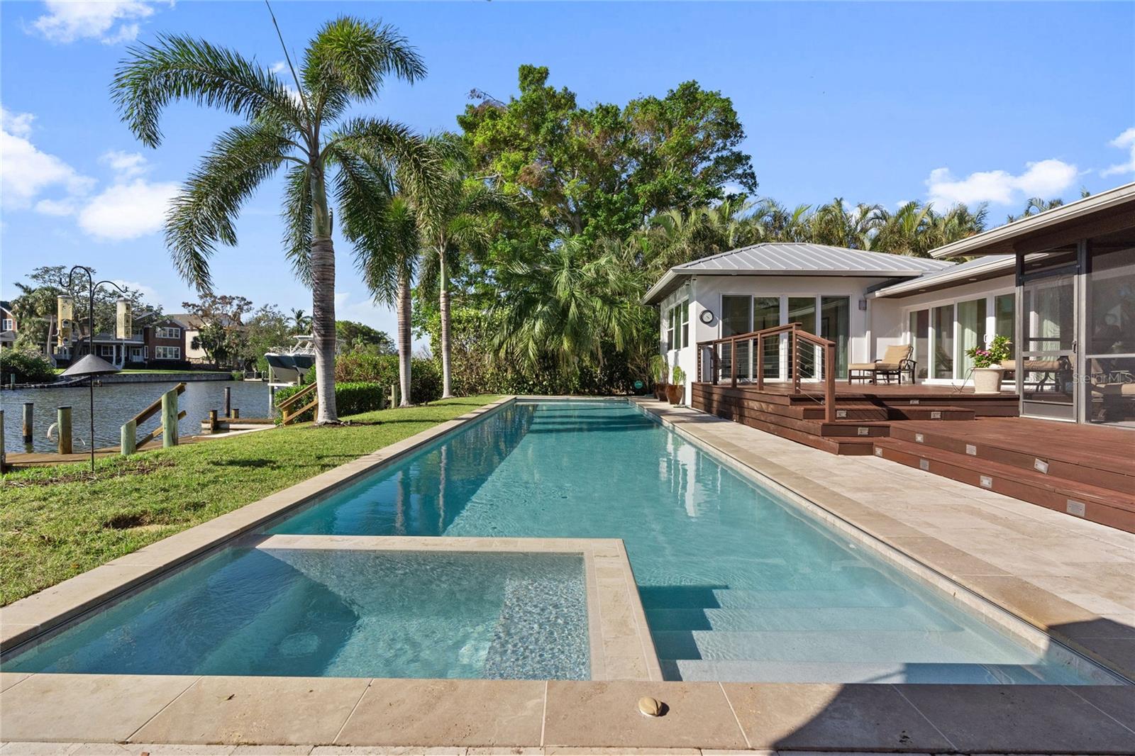 STRONGS POINT - Residential