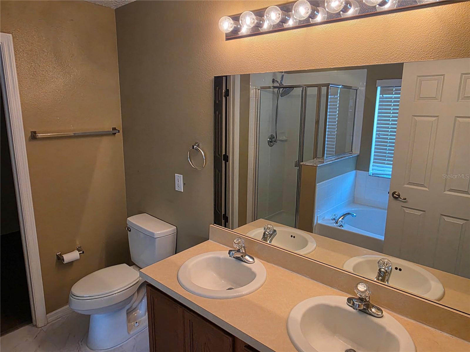 AVALON PARK NORTHWEST VILLAGE PH 02-4 - Residential Lease