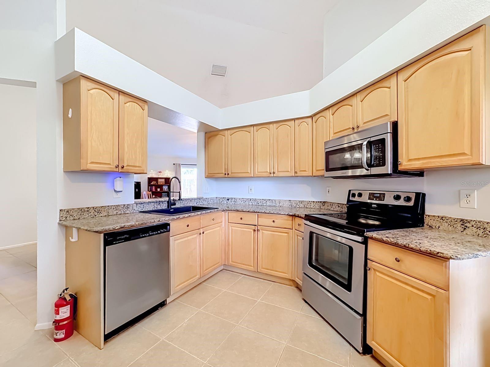MEADOWBROOKE AT SUMMERFIELD UN - Residential
