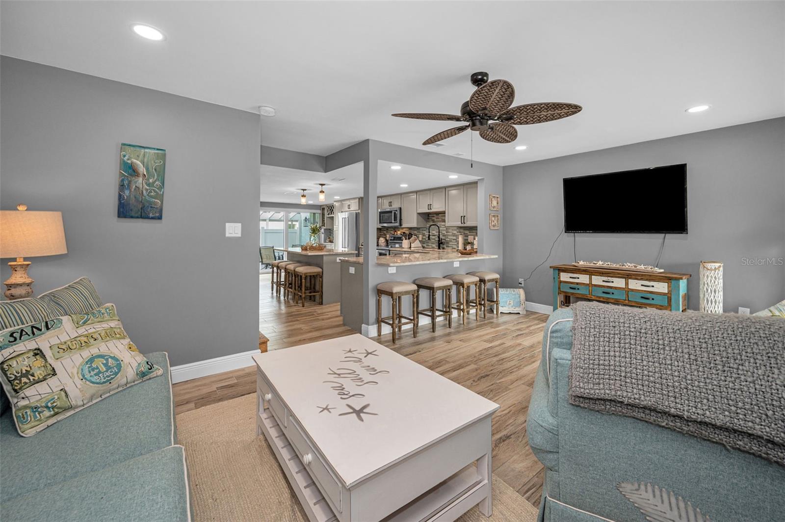 WINDRUSH COVE PH 1 CONDO - Residential