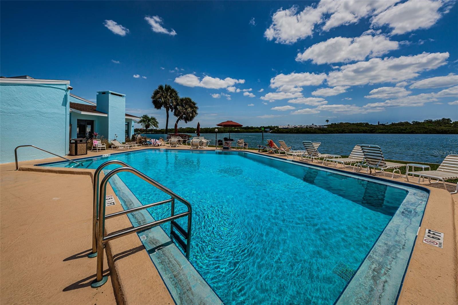 WINDRUSH COVE PH 1 CONDO - Residential