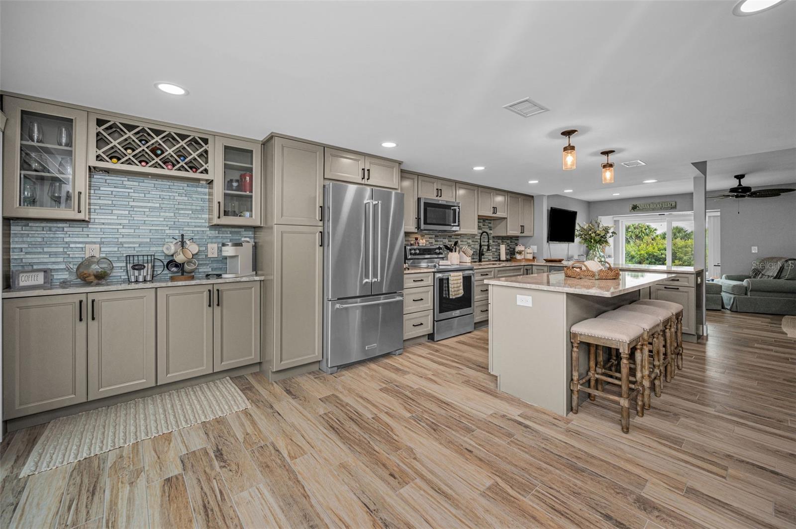WINDRUSH COVE PH 1 CONDO - Residential