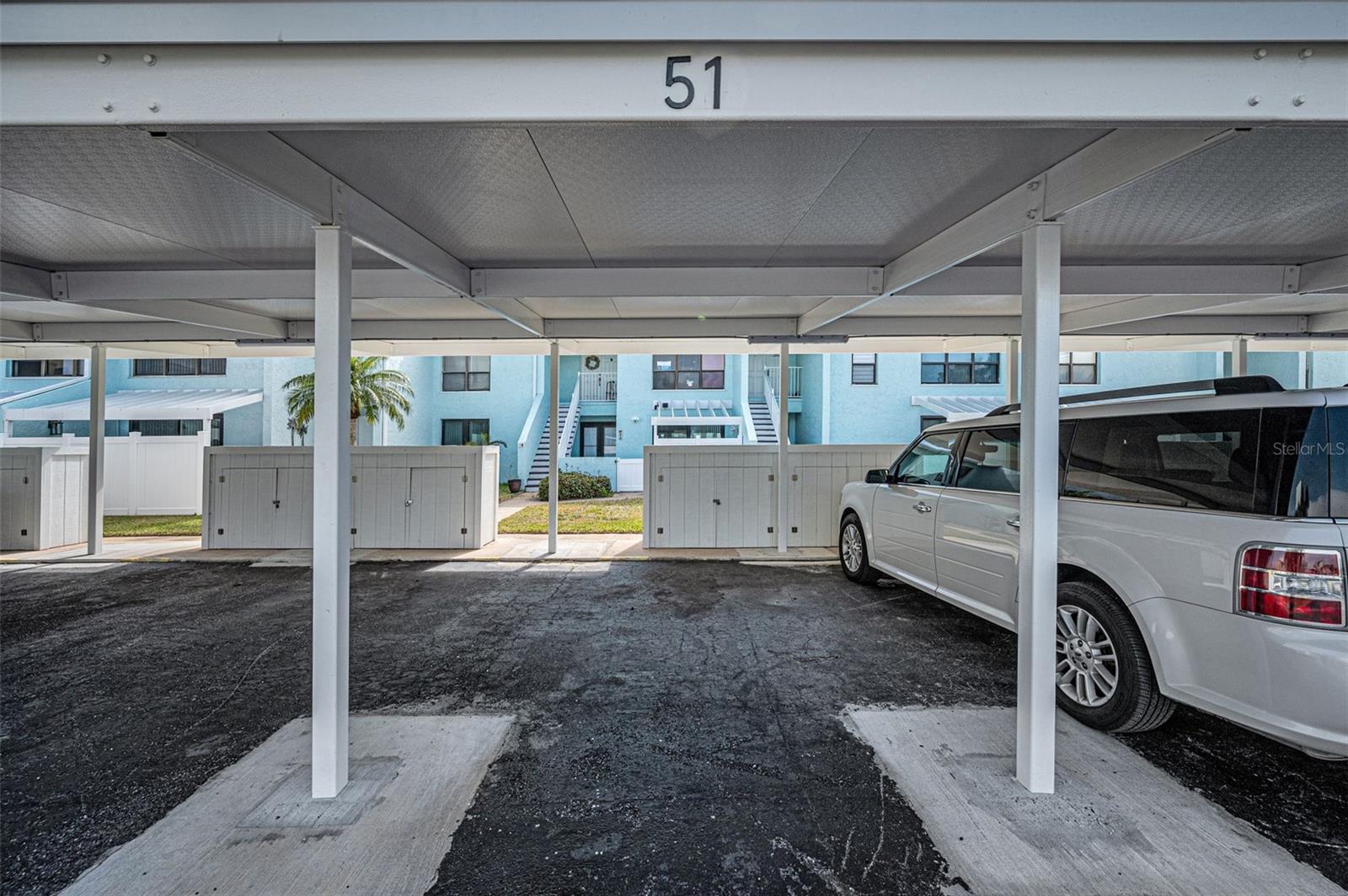 WINDRUSH COVE PH 1 CONDO - Residential
