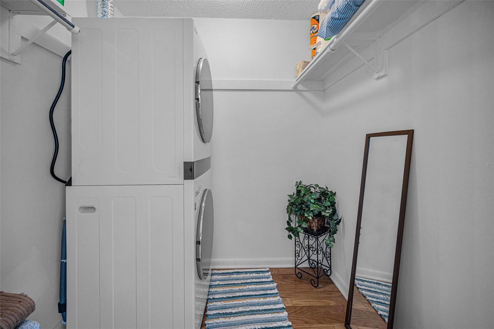 WINDRUSH COVE PH 1 CONDO - Residential