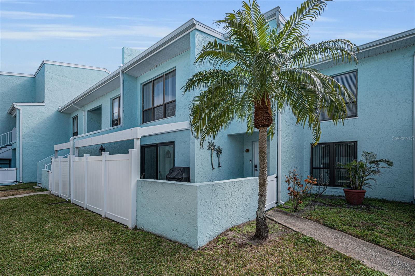 WINDRUSH COVE PH 1 CONDO - Residential