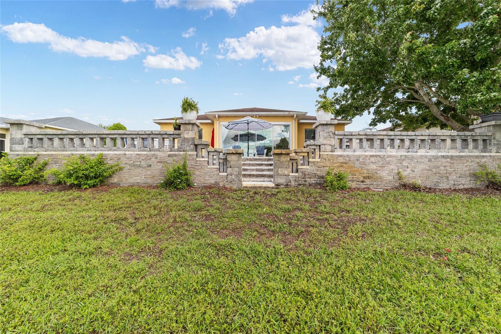 LAKESIDE LANDINGS - Residential