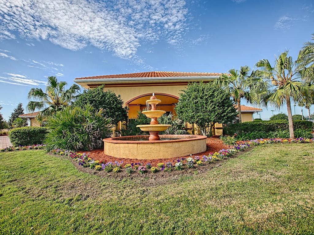 LAKESIDE LANDINGS - Residential
