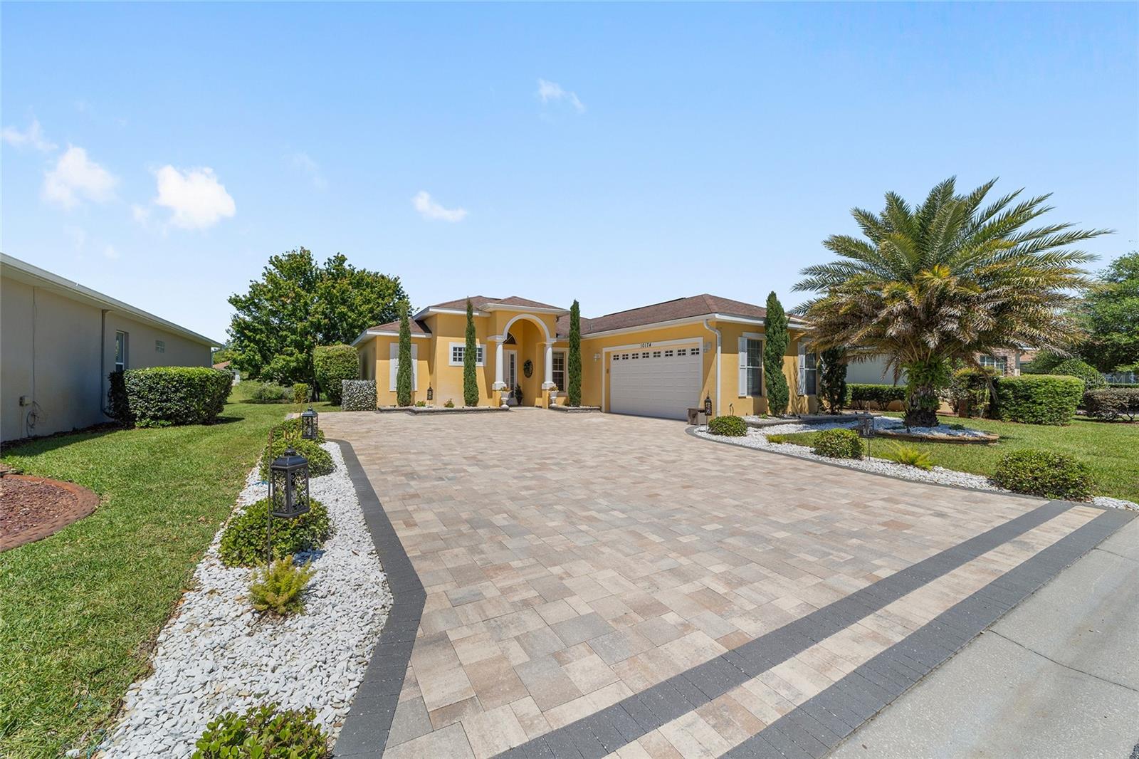 LAKESIDE LANDINGS - Residential