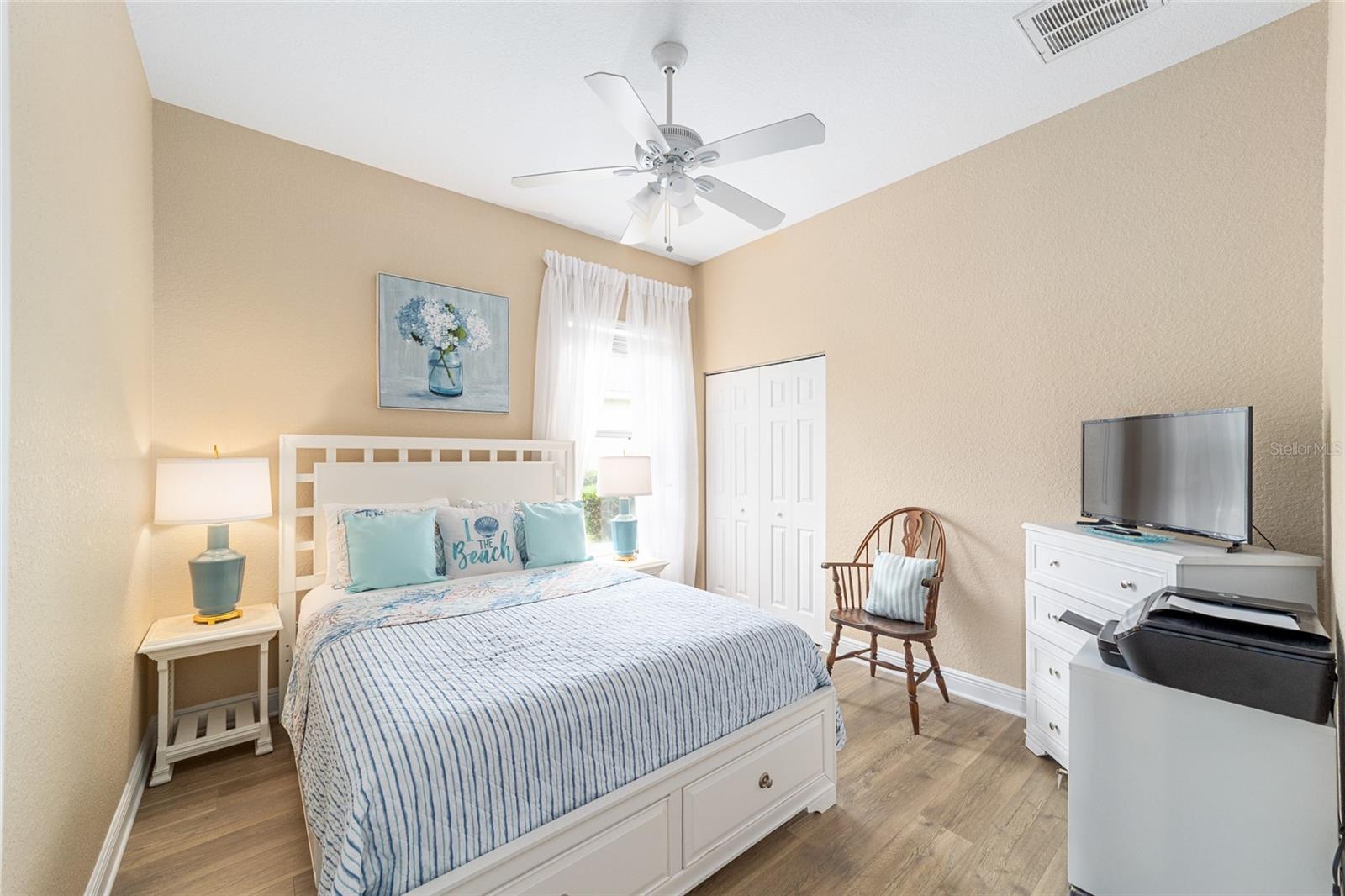 LAKESIDE LANDINGS - Residential