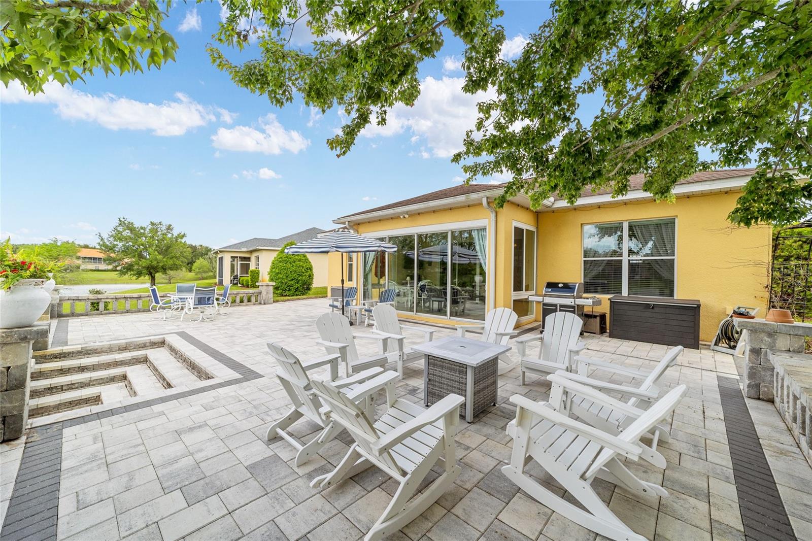 LAKESIDE LANDINGS - Residential