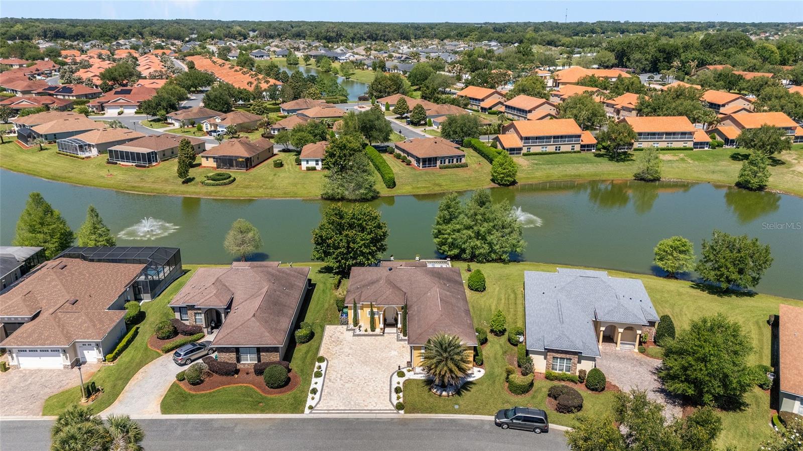 LAKESIDE LANDINGS - Residential