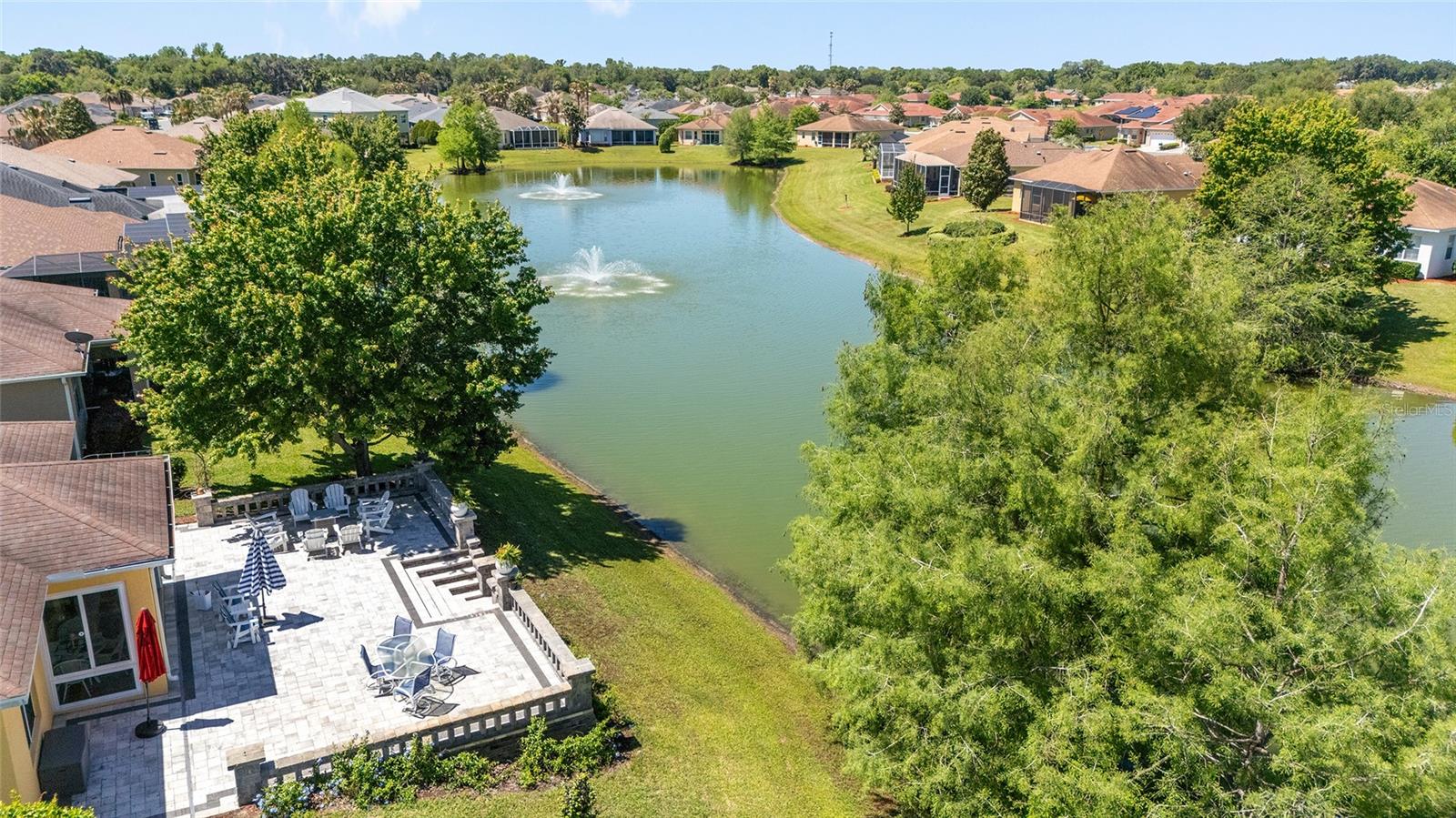 LAKESIDE LANDINGS - Residential