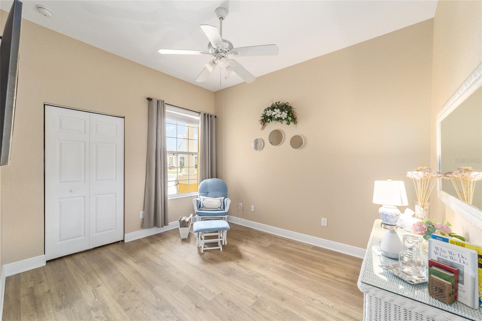 LAKESIDE LANDINGS - Residential