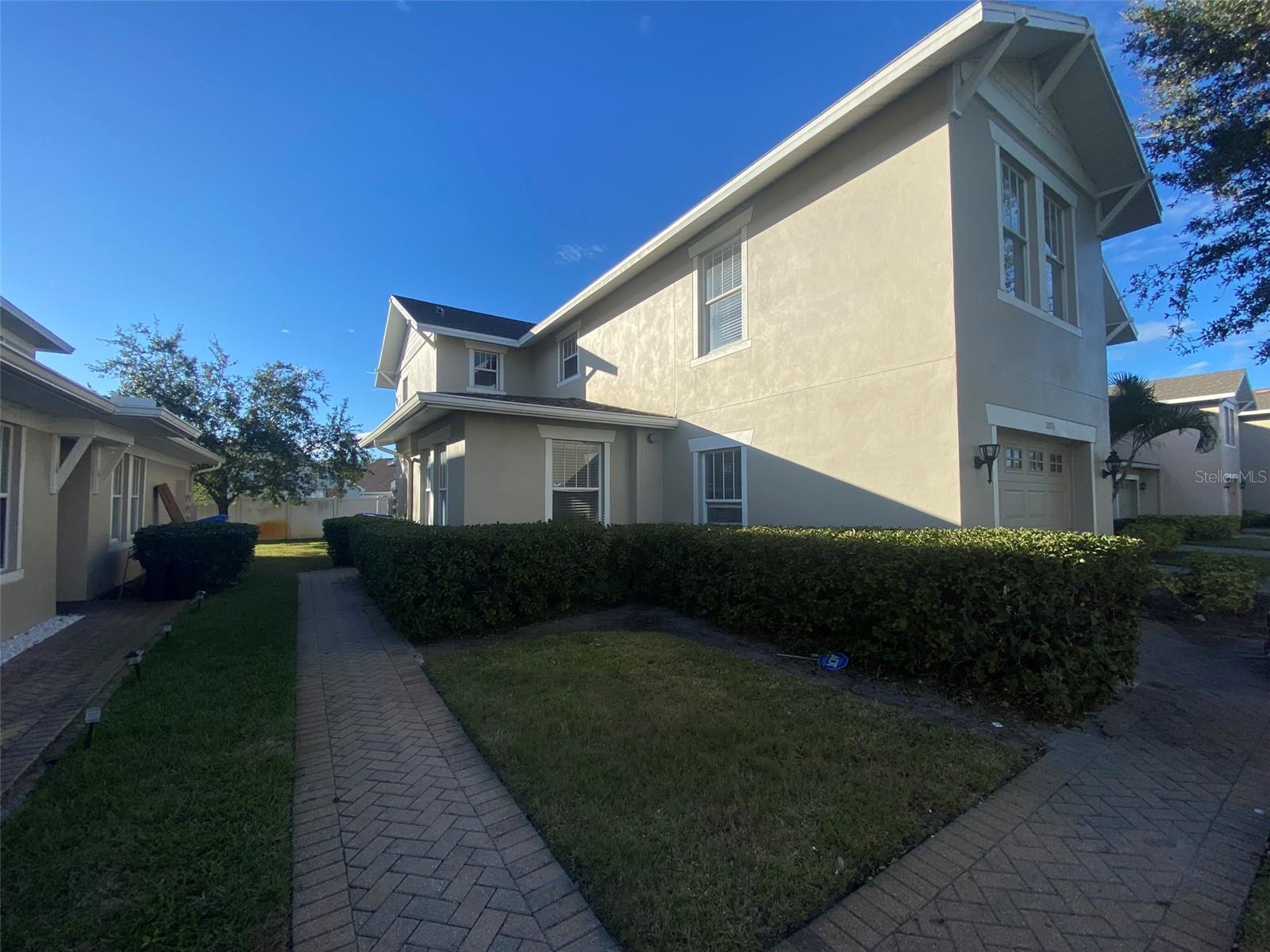 CYPRESS LAKES TWNHMS PH 2 UNIT 2 - Residential Lease