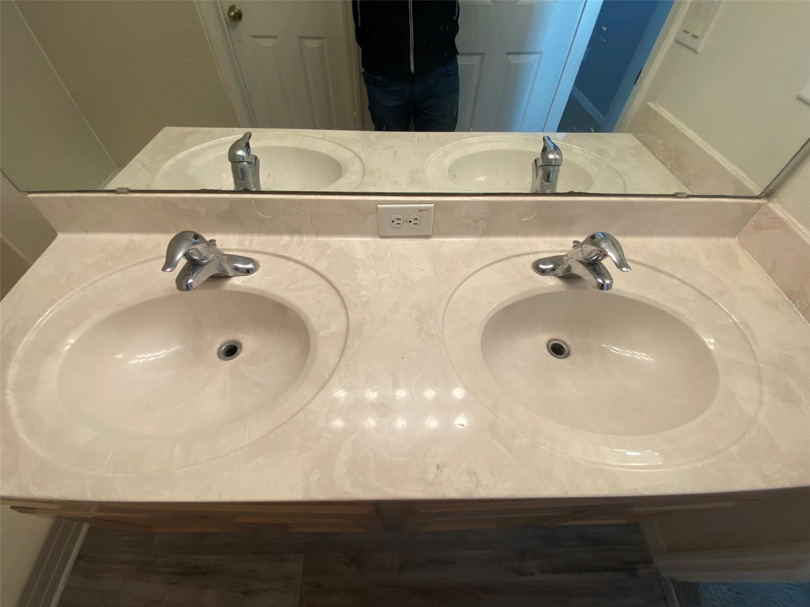 CYPRESS LAKES TWNHMS PH 2 UNIT 2 - Residential Lease