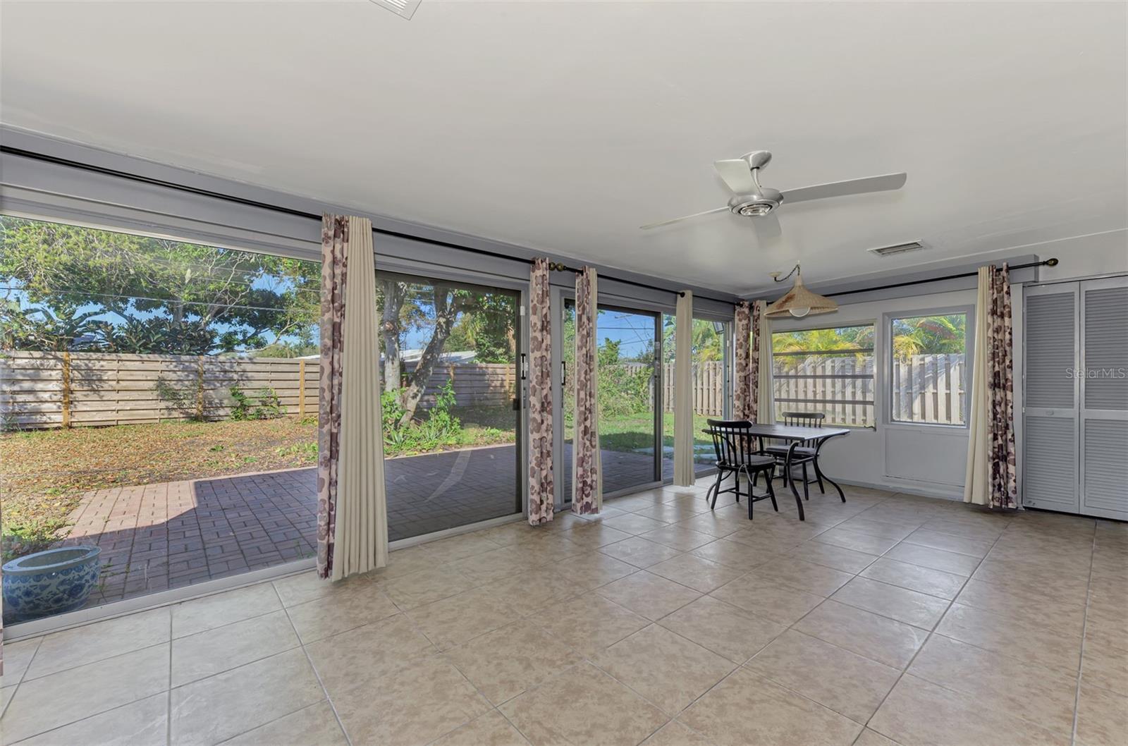 GULF GATE - Residential