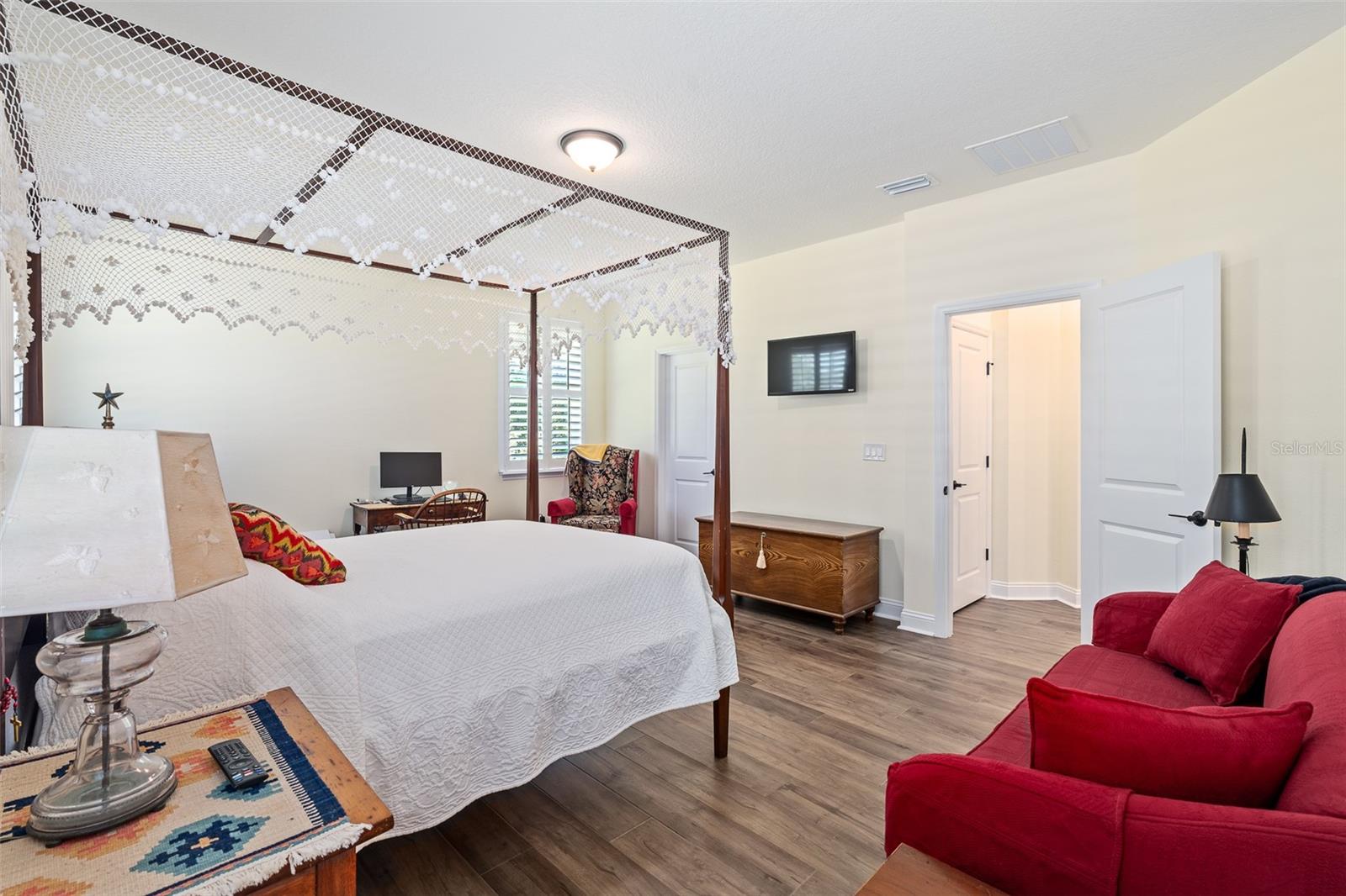 BEACH PARK VILLAGE - Residential