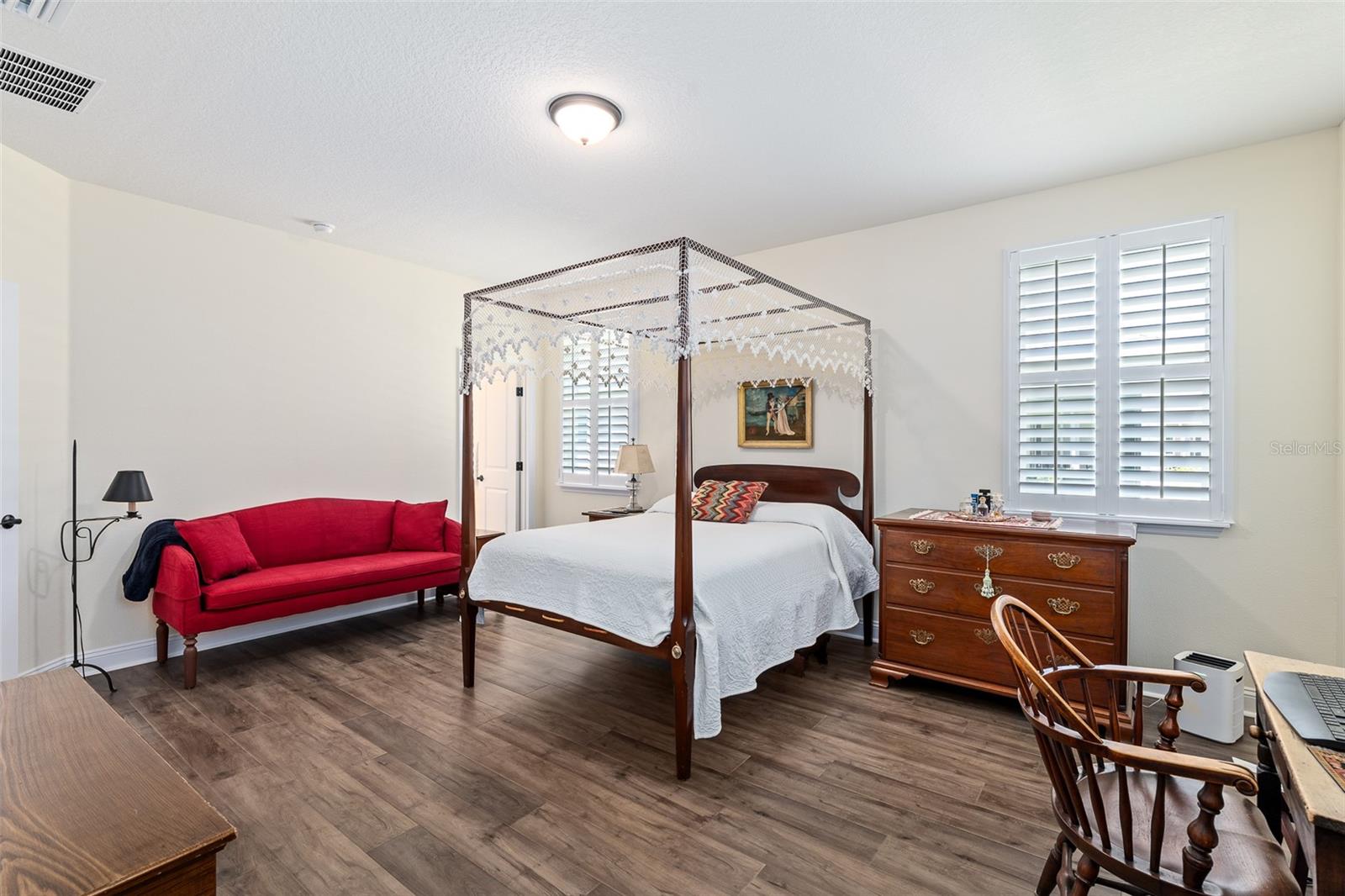 BEACH PARK VILLAGE - Residential