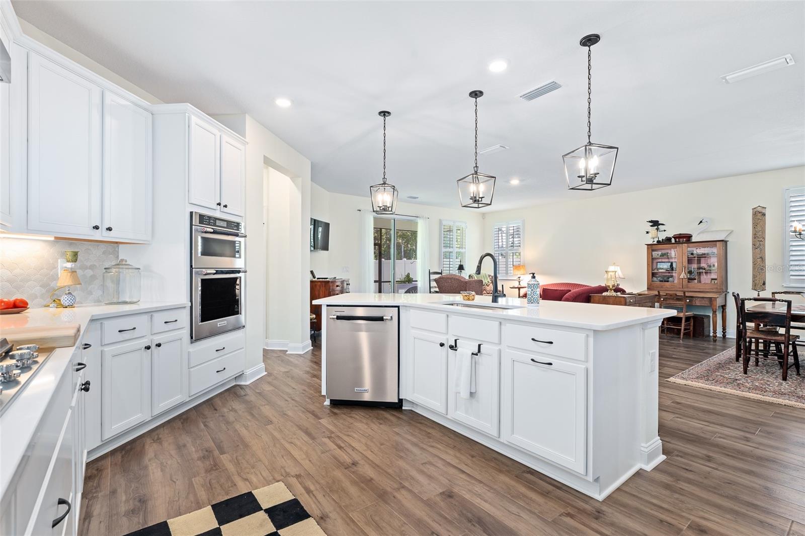 BEACH PARK VILLAGE - Residential